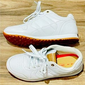 Women’s Guess tennis shoes